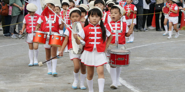 19 10 日 第５４回 運 動 会 Part５ 鼓笛隊 紅白対抗リレー 代表園児 退場 全園児 東京都足立区公認幼稚園 なら江北さくら幼稚園